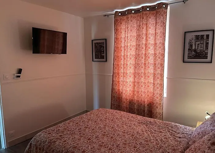 Dalikyda Lolivier Familiale 300m De La Gare Hawr